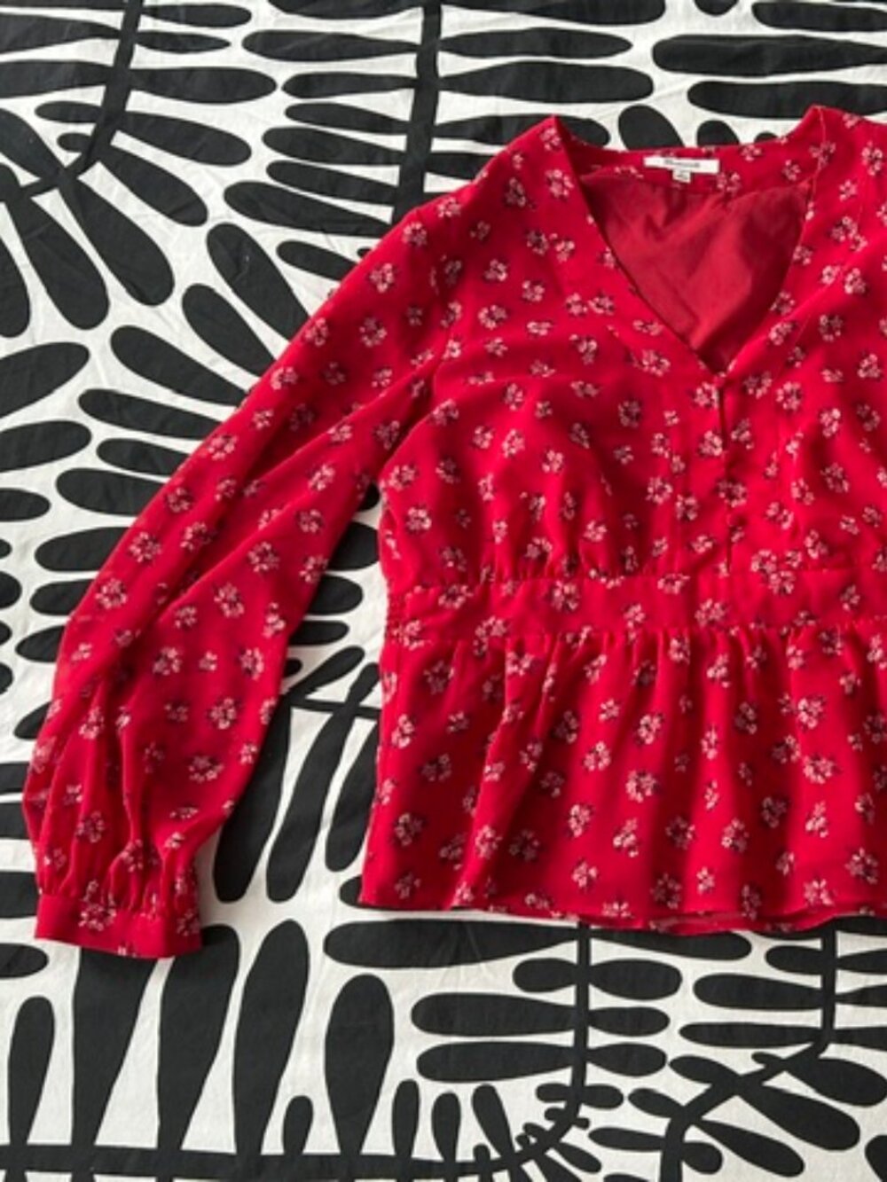 Madewell V-Neck Peplum Top in Little Lilies
